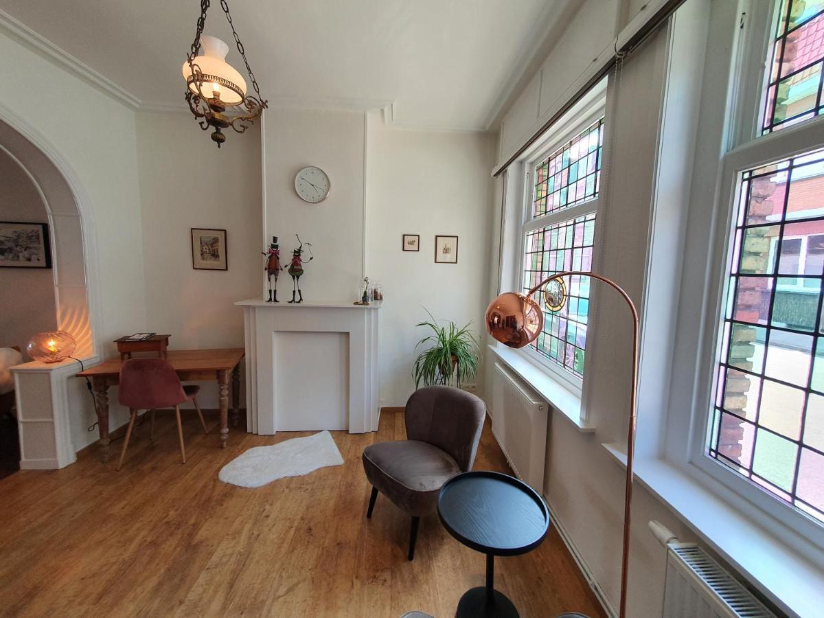 Trendy, Authentieke Woning Met Groot Terras En Tuin Vakantiehuis Brugge